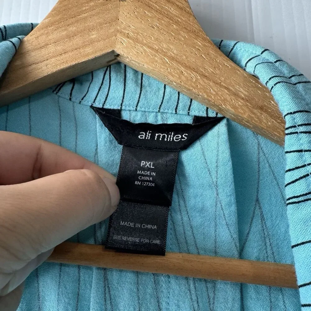 Ali Miles PXL Women’s Turquoise Abstract Stripe Button Front 3/4 Sleeve Blouse